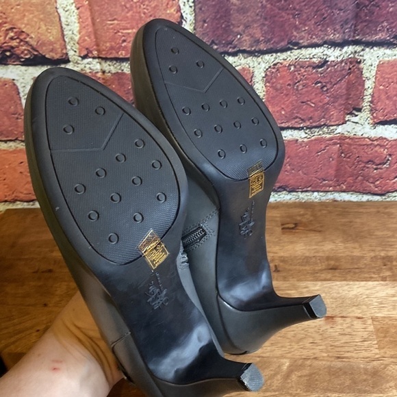 Life Stride Comfort Grey Platform Round Toe Heeled Bootie Size 8 - Picture 13 of 14